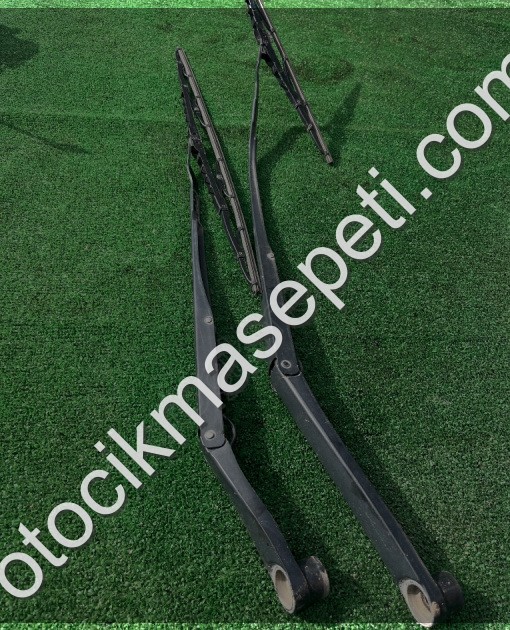 KİA CERATO ÖN CAM SİLGİ KOLLARI DIŞ