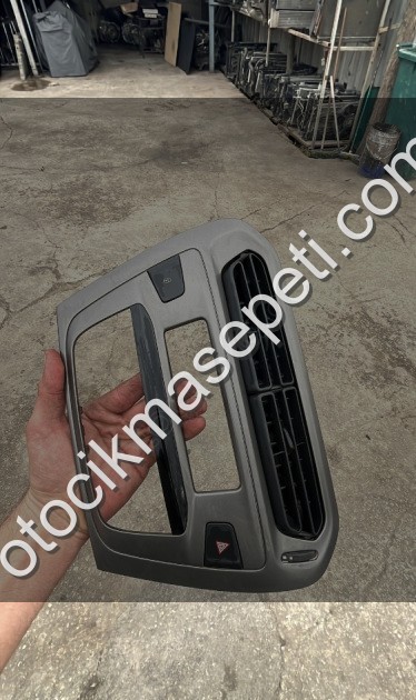 PEUGEOT 301 TEYP ÇERÇEVESİ