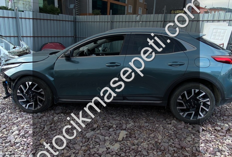 KİA XCEED MULTİMEDYA SÖKME HATASIZ