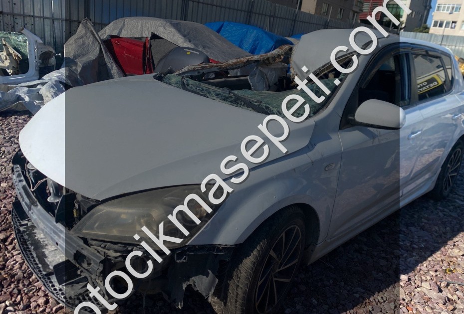 KİA CEED MULTİMEDYA SÖKME 2009-2011