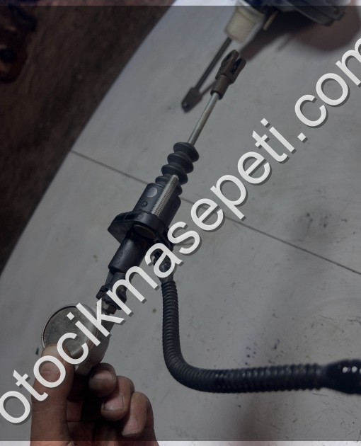 OPEL ASTRA G 1.6 HİDROLİK DEBRİYAJ ÜST MERKEZ HATASIZ GM