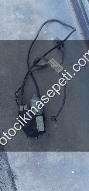 AUDİ A3 SEDAN SÖKME SUNROOF MOTORU 8V3959591A