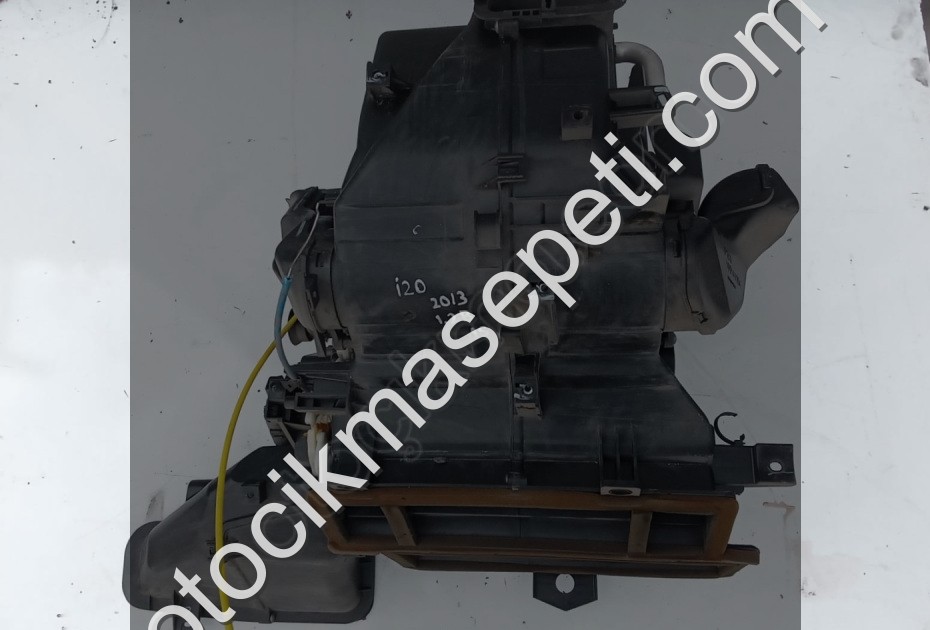 hyundai i20 2013 1.2 kalorifer kutusu/kazanı (son fiyat)