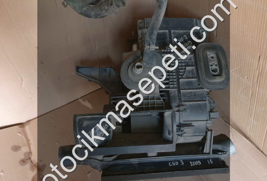 renault clio 3 2010 1.5 kalorifer kutusu/kazanı (son fiyat)
