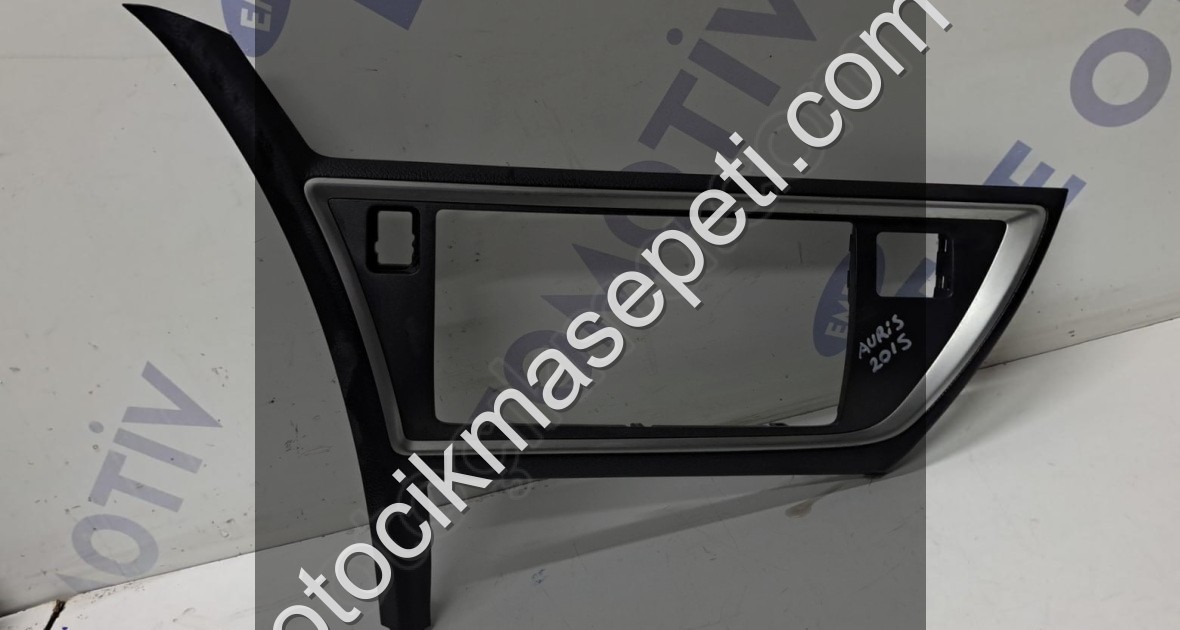 toyota auris 2015 teyp/orta çerçeve (son fiyat)