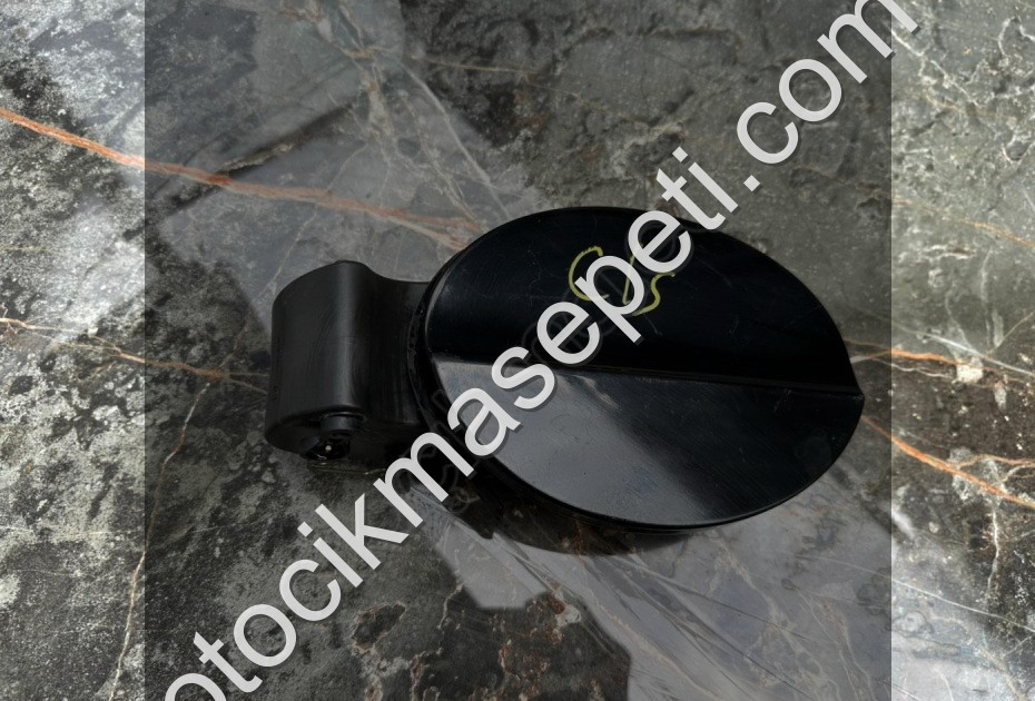 MERCEDES CLS YAKIT DEPO KAPAĞI EGE OTOMOTİV BURSA Resmi