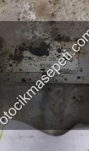 MERCEDES E  2009 2016 W212 E200 KASA SAĞ EGZOZ UCU A2124902827