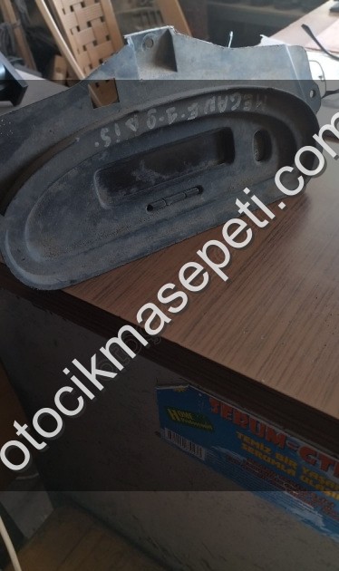 RENAULT MEGANE 1 RADYO GÖSTERGESİ 8200028364