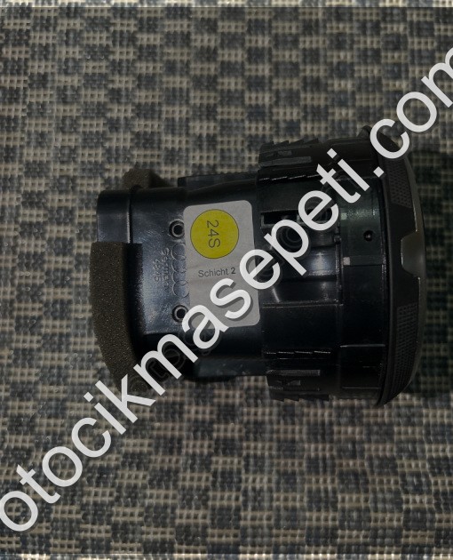 8V0820901 A3 Havalandırma Izgarası Sol