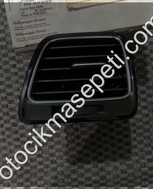 1K8819703 Sol Havlandırma Izgarası Scirocco (Piano Black)