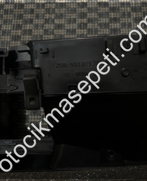 5G1815736C GOLF 7 ÖN TORPİDO ORTA HAVALANDIRMA IZGARASI