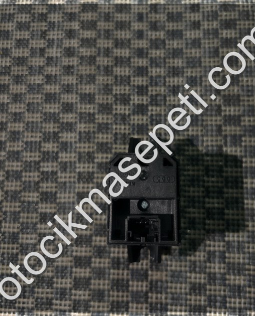 8W1919616 A4-A5 (B9 Kasa) Ses Açma Kapama Tuş
