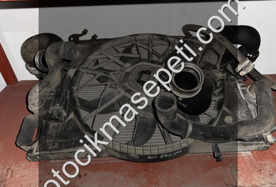 MERCEDES W211 E270 CDI RADYATÖR FAN SETİ FAN BEYNİ 3137229007