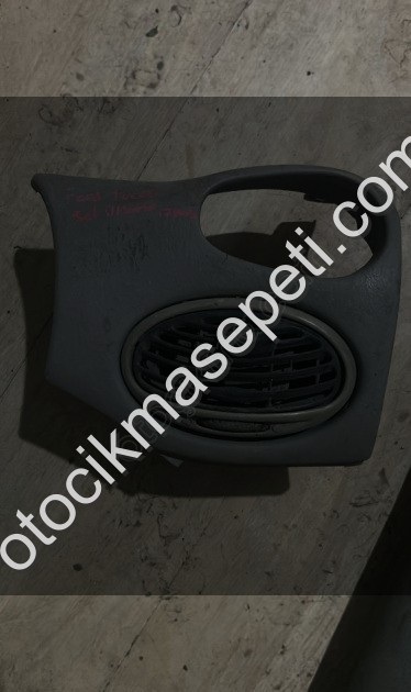 Ford Focus sol üfleme ızgara