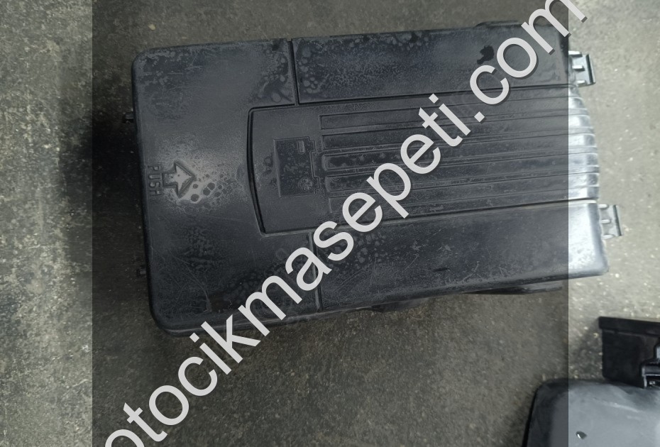 VOLKSWAGEN GOLF AKÜ KAPAĞI 1K0915443C