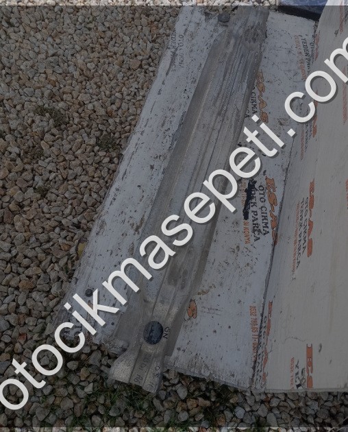 AUDİ A6 ÖN TAMPON DEMİRİ ALÜMİNYUM ÇIKMA ORJİNAL 2005-2011