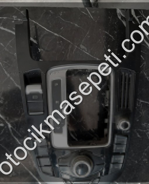 8T0919611 AUDİ A5 KLİMA KONTROL PANELİ