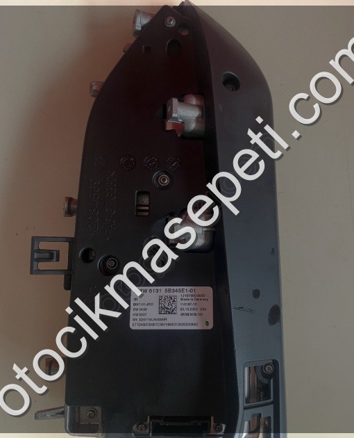 BMW G70 İ7 SAĞ ARKA KAPI KONTROL MODÜLÜ 61315B345E1