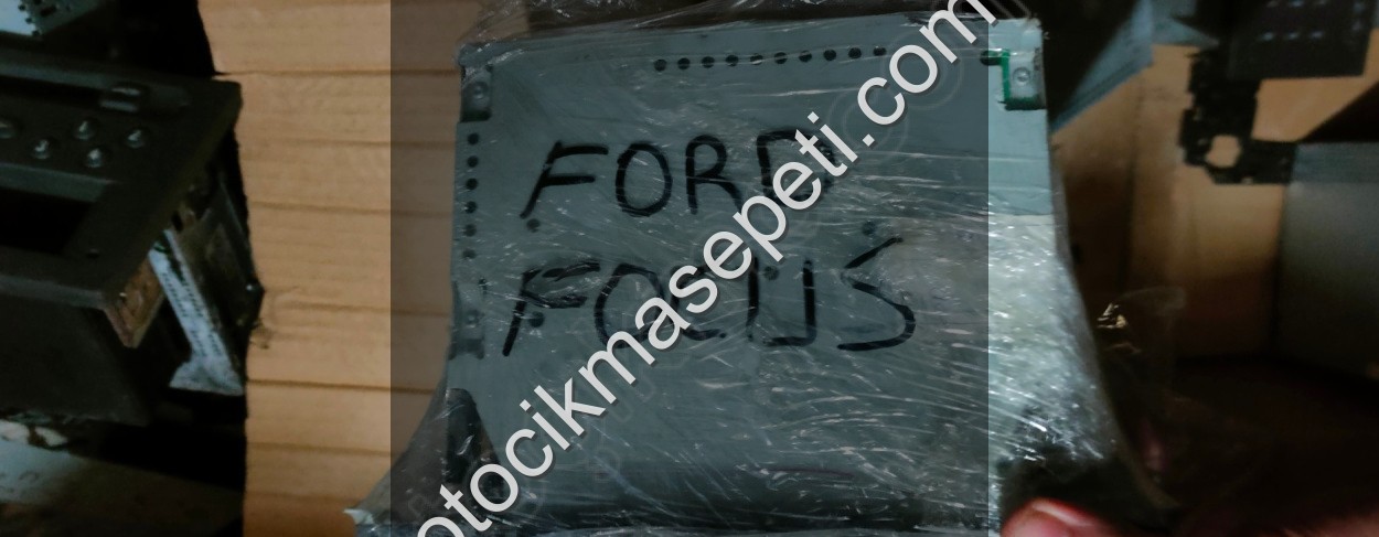 Ford Transit Focus oto teyp AT1T18C815AA