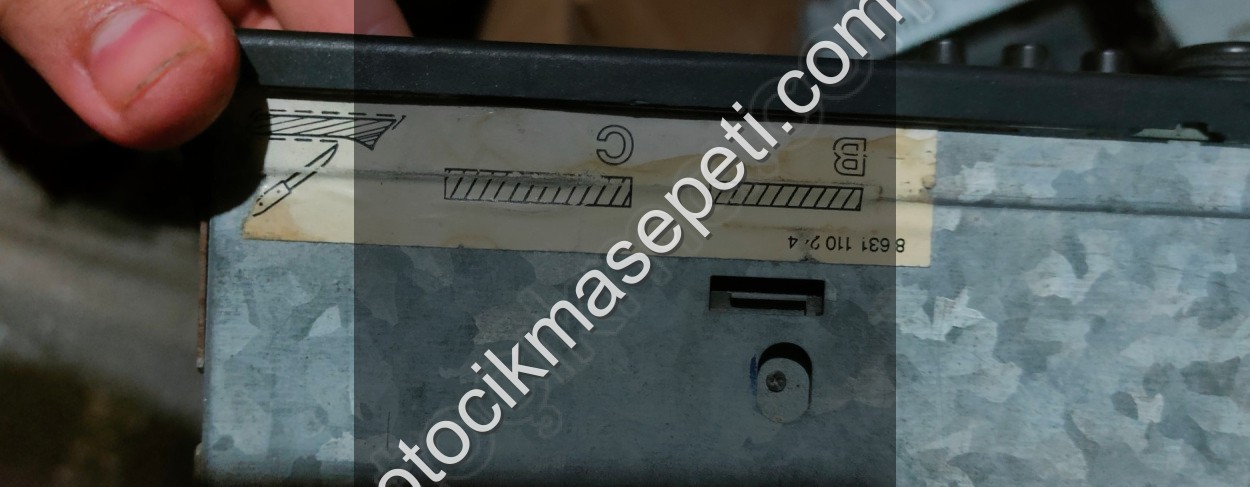 Audi A4 oto teyp 8631110244