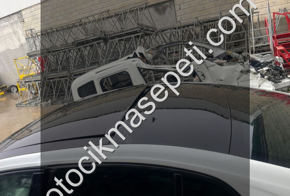 Megane 4 Kesme Cam tavan