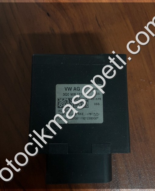 3Q0906121B Passat yakıt beyni