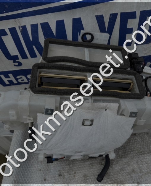 Peugeot Rifter Kalorifer Kutusu / Kazanı ORJİNAL