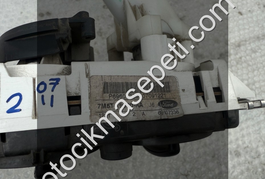 7M5T-19980-AA Ford Focus 2 Klima Kontrol Paneli ORJİNAL