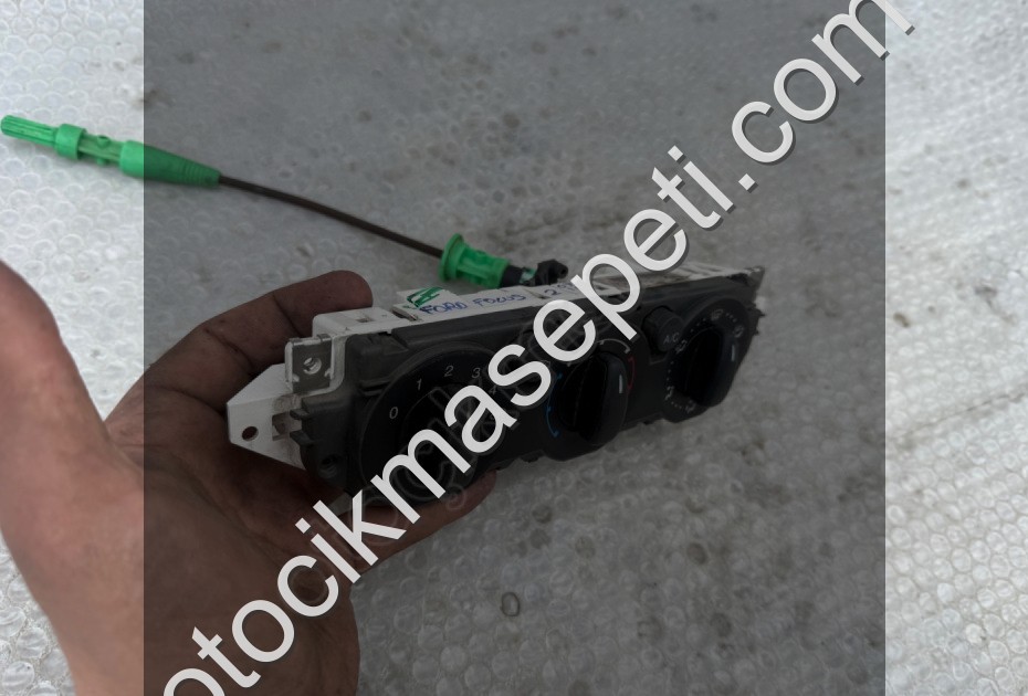 7M5T-19980-AA Ford Focus 2 Klima Kontrol Paneli ORJİNAL