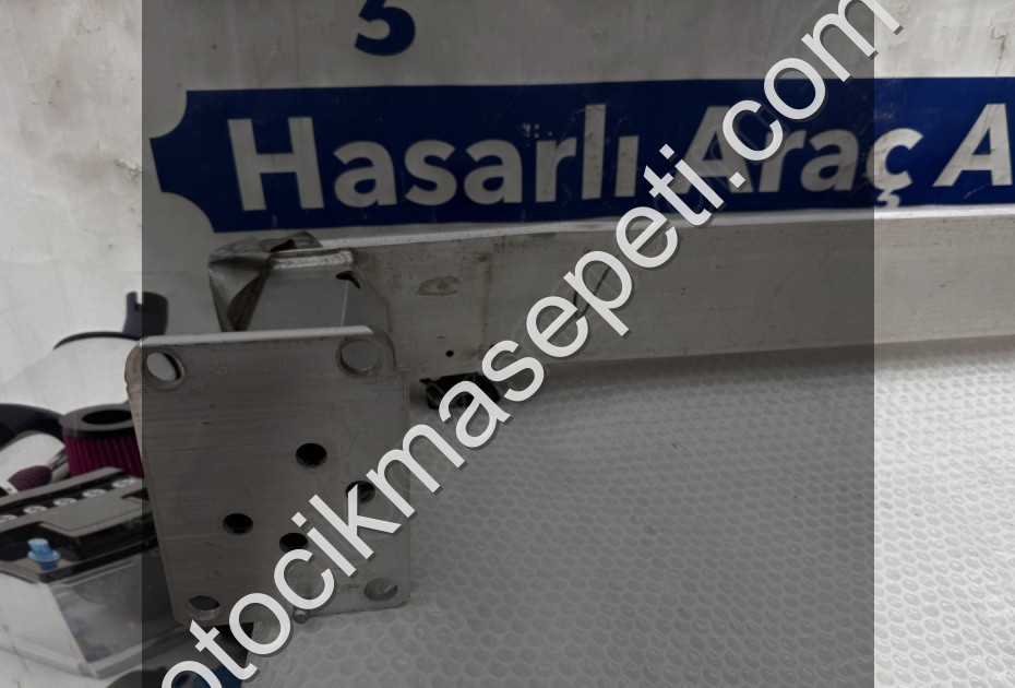 Peugeot Rifter 1.5 BlueHDİ Ön Tampon Demiri ORJİNAL