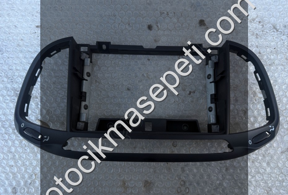 Fiat Doblo 4 Teyp Çerçevesi ORJİNAL