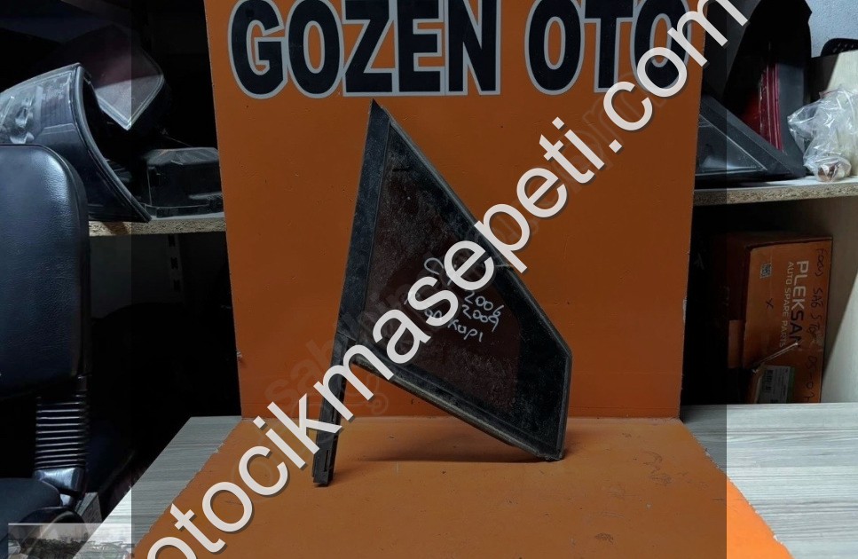 CİTROEN C 4 SAĞ ÖN KELEBEK CAMI ORJ SÖKME