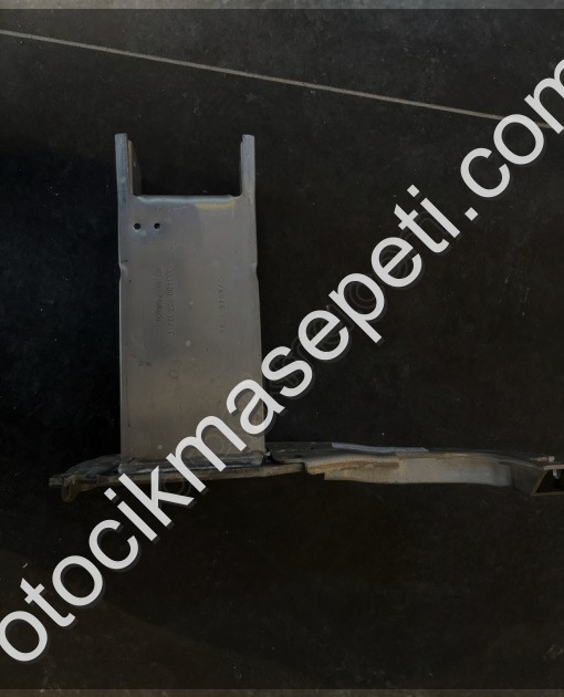 AUDİ A6 ÖN TAMPON DEMİR BRAKETİ SOL 2011-2018 4G0807133F SO