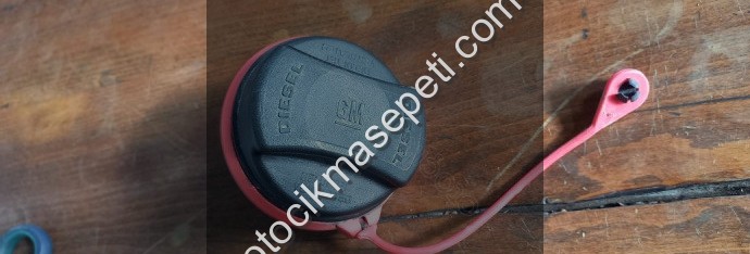 Cruze 2,0 dizel yakıt depo kapağı iç çıkma orj