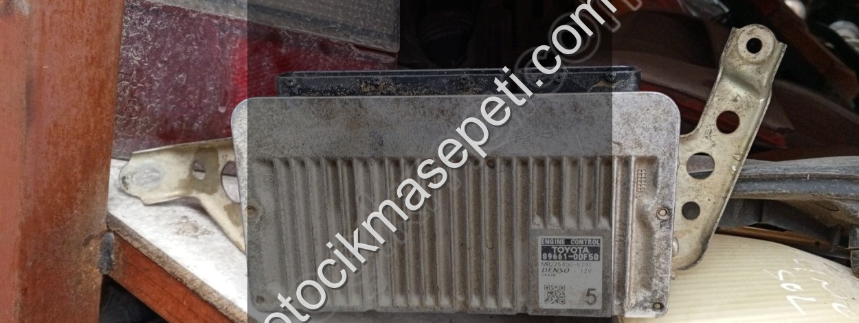 Toyota yaris 1.3 motor beyni