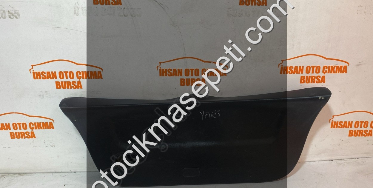 Toyota yaris bagaj kapağı iç kaplaması