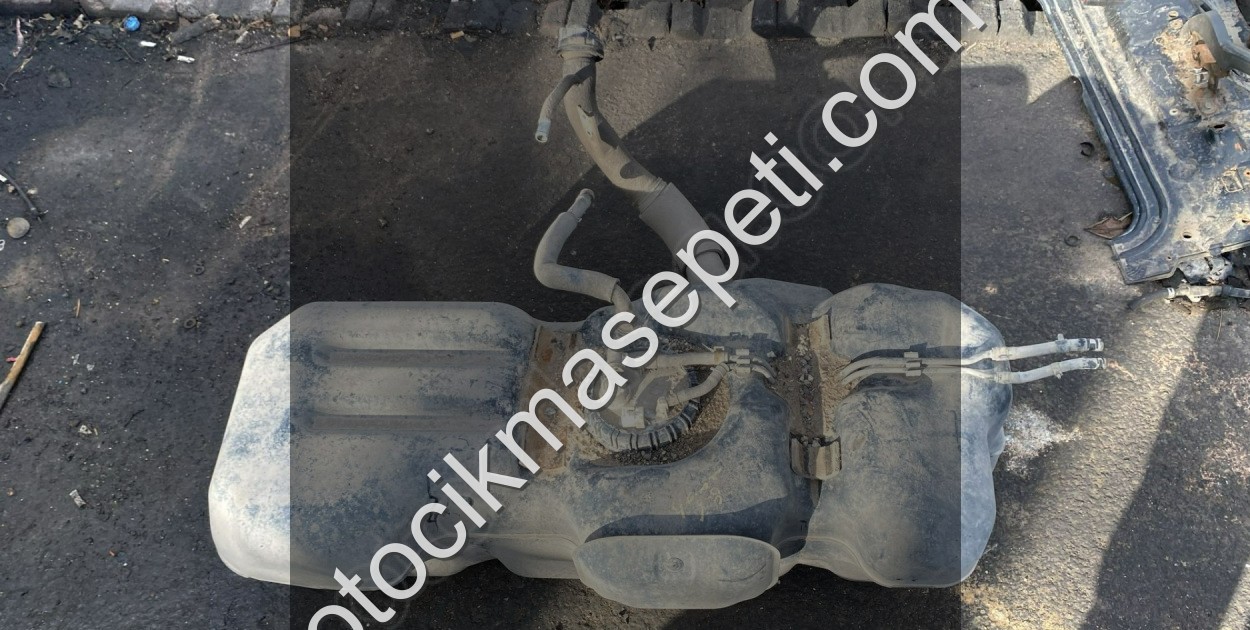 HYUNDAİ H100 TCİ ÇIKMA YAKIT DEPOSU VE YEDEKLERİ