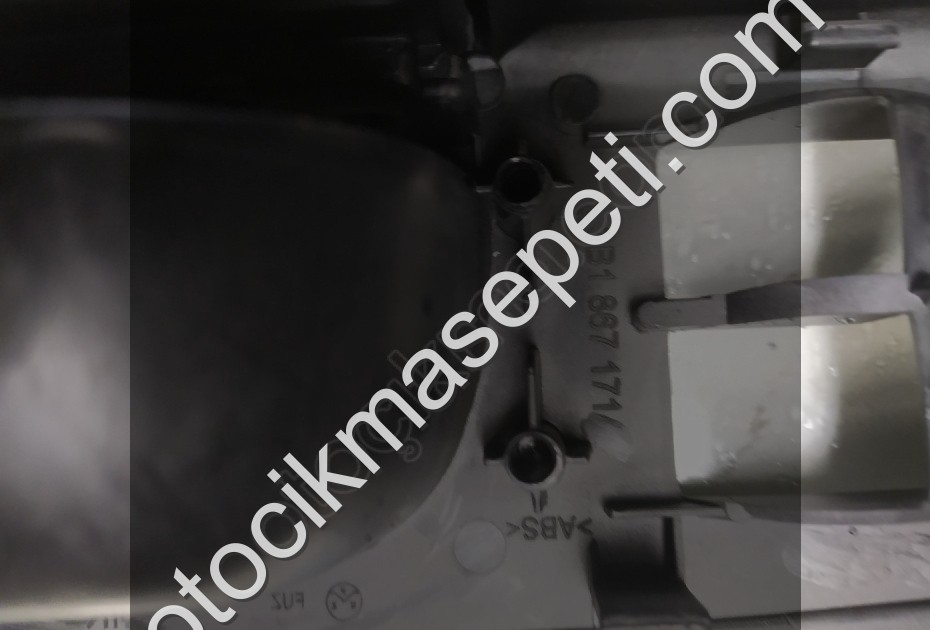 VOLKSWAGEN PASSAT CAM DÜĞME ÇERÇEVESİ ORJİNAL 3B1867179C