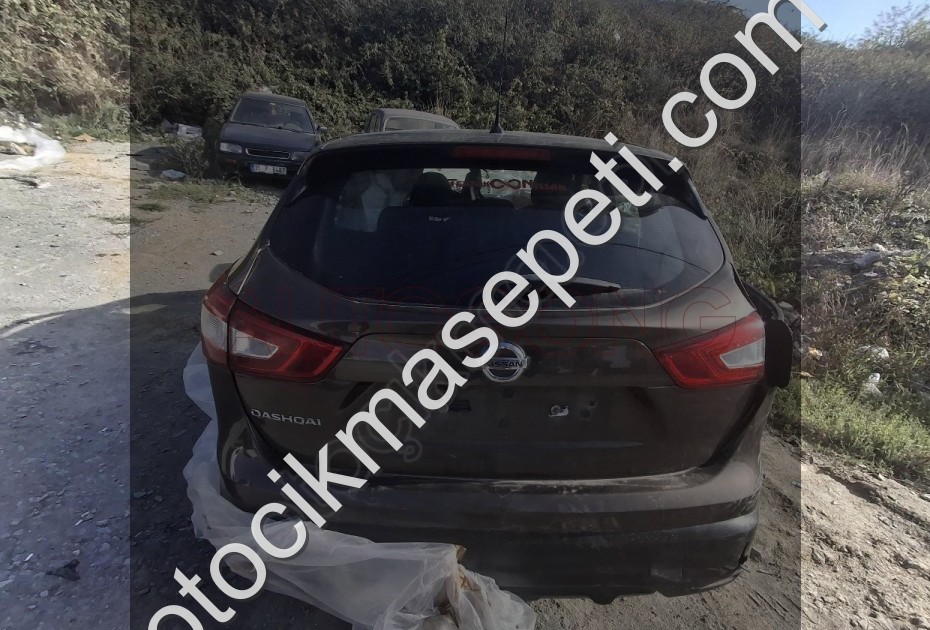Nissan Qashqai j 11 dizel yakıt deposu tutucusu