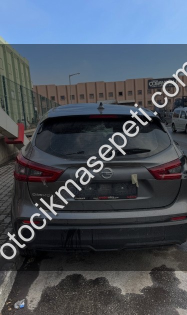 Nissan Qashqai j 11 dizel yakıt deposu tutucusu