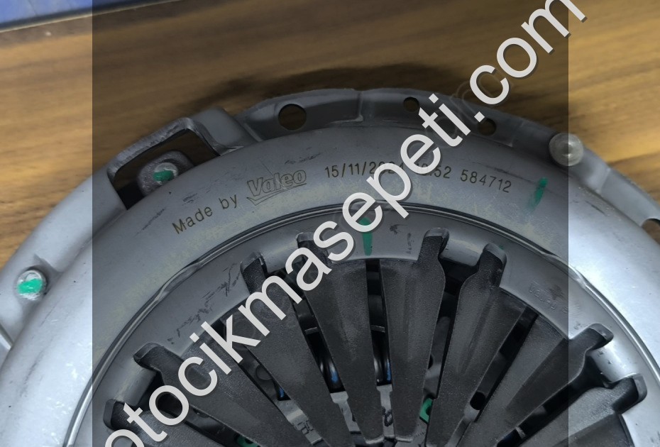 Valeo 828142 Debriyaj Seti  Albea 03Punto 03Doblo 04Palıo