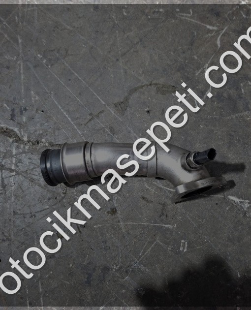 05L131525A A4 A5 A6 A7 Q5 B9 EGR BORUSU