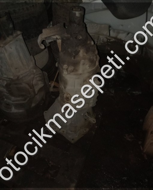 Mazda E 2200 şanzıman muuaer garantili