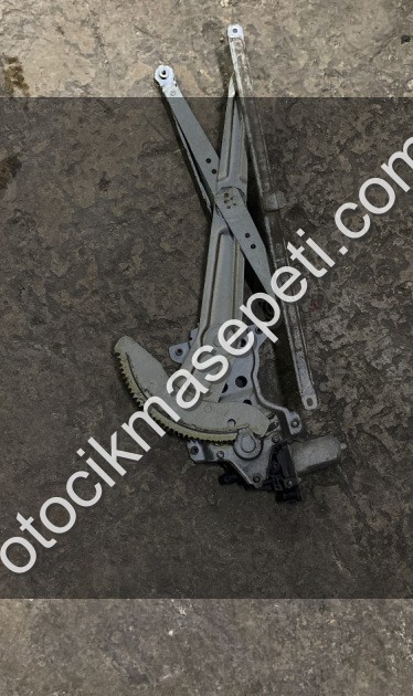 Suzuki SX4 sağ ön cam kirikosu otomatik