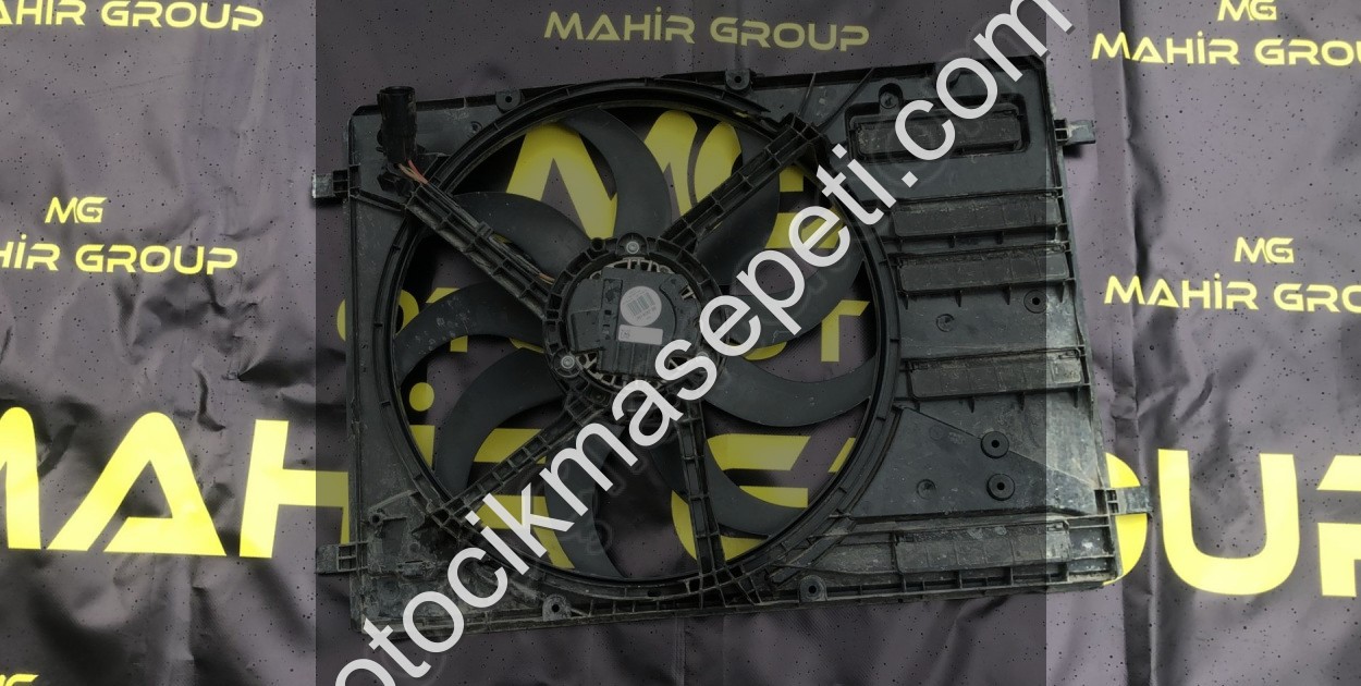 2019-2023 Ford focus fan orijinal çıkma 15000 JX61-8C607-BB