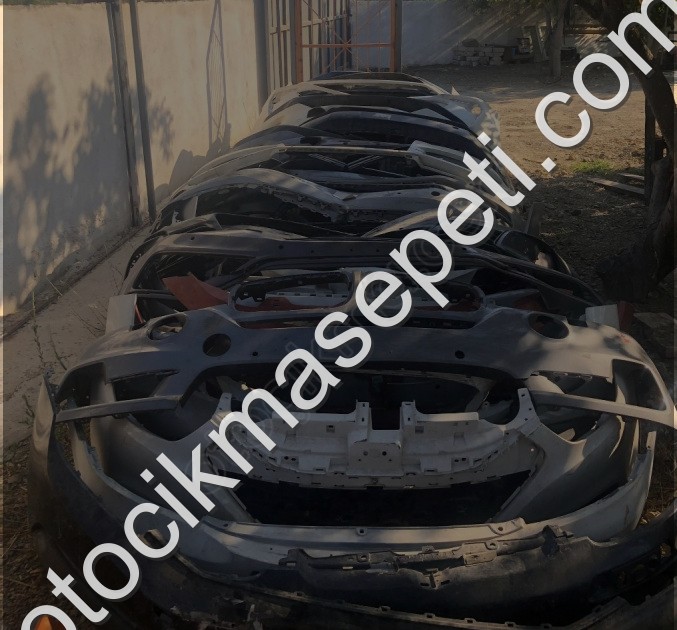 5L0858069 SKODA YETİ KLİMA TEYP ÇERÇEVESİ