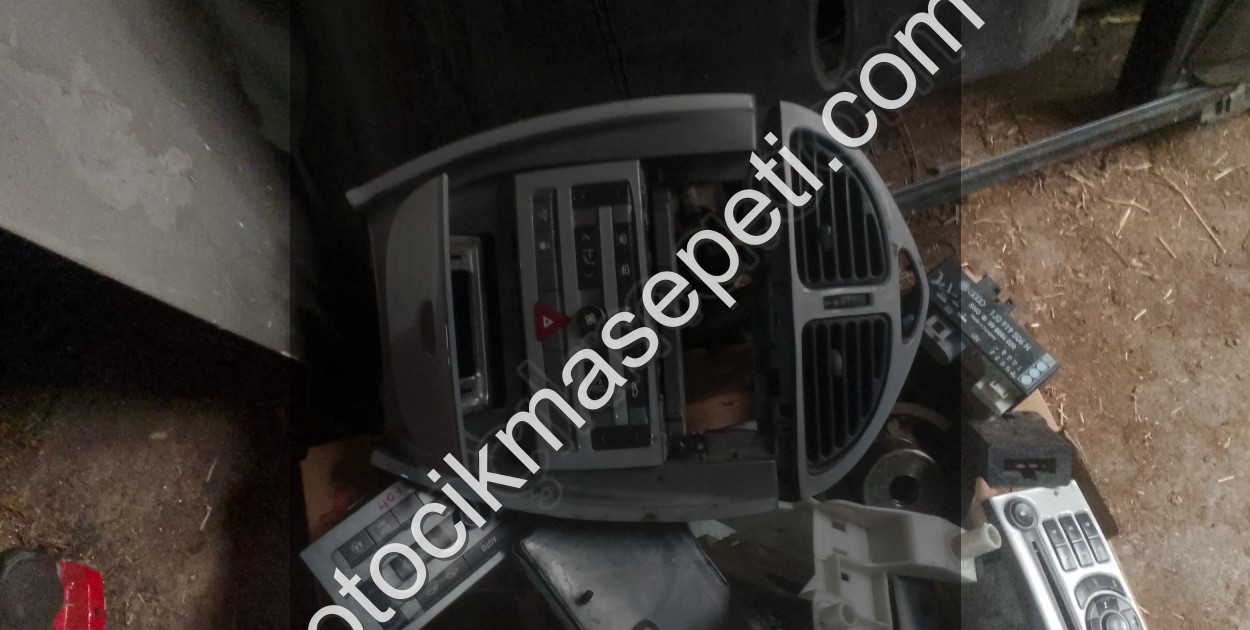 C5 CİTROEN TEYP ÇERÇEVE