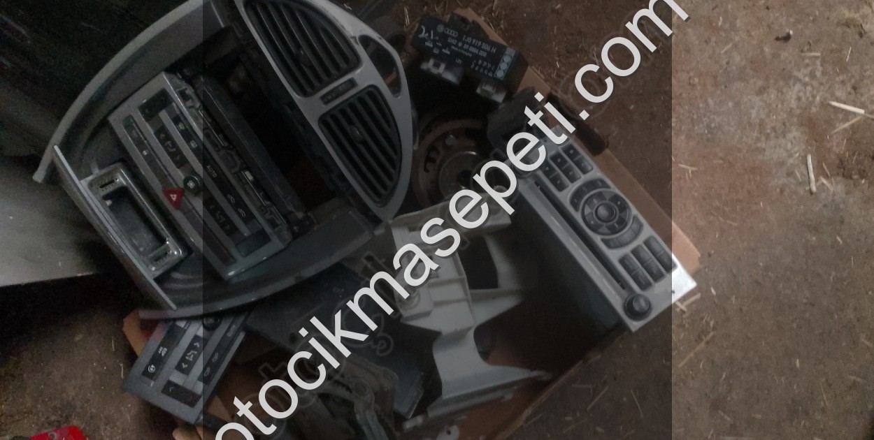 C5 CİTROEN TEYP ÇERÇEVE