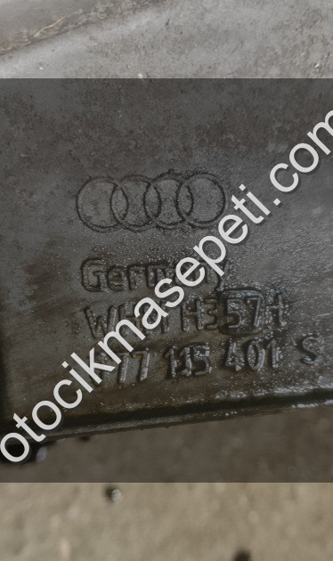 AUDİ A8 4.2 V8 YAG FİTRESİ MUHAFAZA