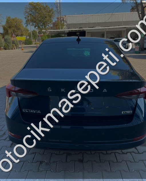 SKODA OCTAVİA MULTİMEDYA EKRAN (DOKUNMATİK) SÖKME - 5E3919605A